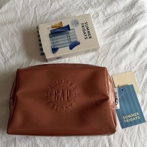 Summer Fridays x GAP beauty set
